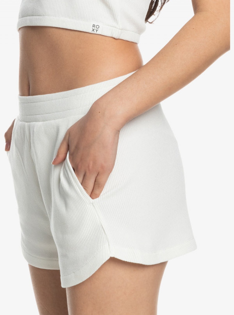 Roxy Contrast Focus Shorts | 38526-WSRV